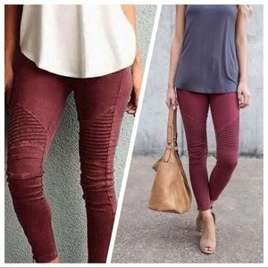 NEW•XL-1X•STRETCHY MERLOT DISTRESSED MOTO LEGGINGS